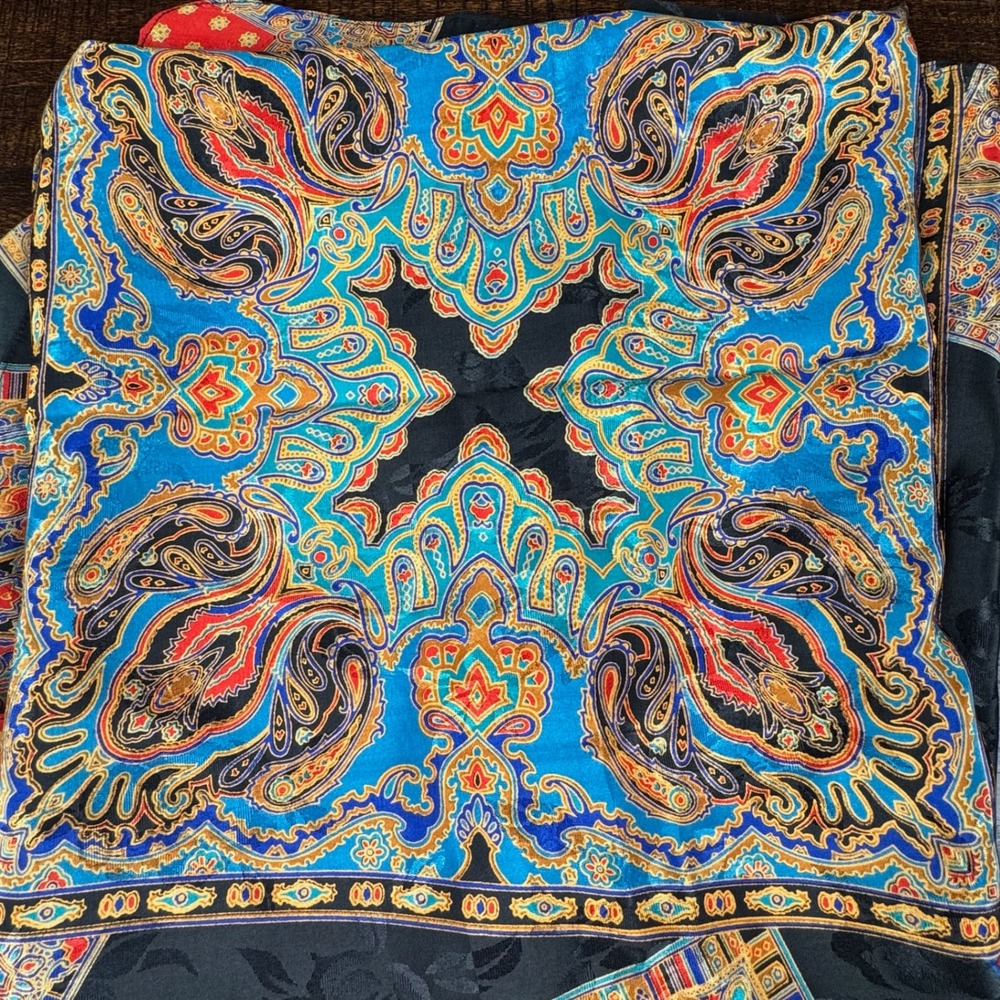 Luxury Baroque Jacquard Sarong Scarf Black Red Blue Pareo Beach Coverup 45x45